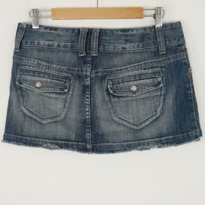 American Eagle Mini Denim Skirt Fray Hem Sz 8
